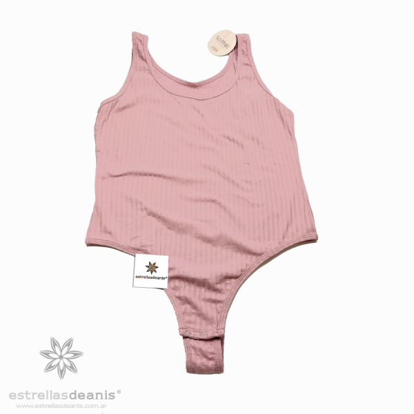 BODY MUSCULOSA TALLE M